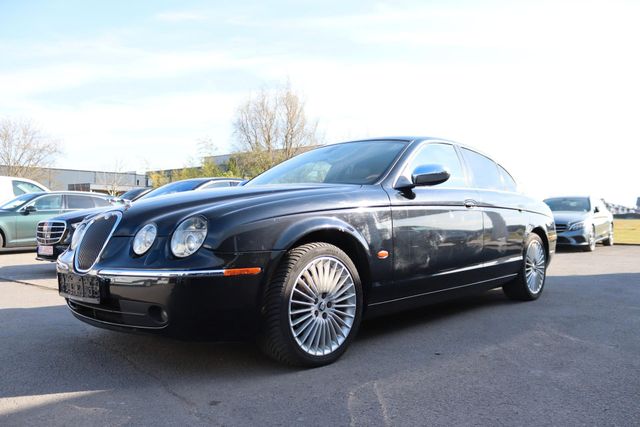 Jaguar S-Type 2.7 D V6 Executive DPF 152 kW (207 PS)...