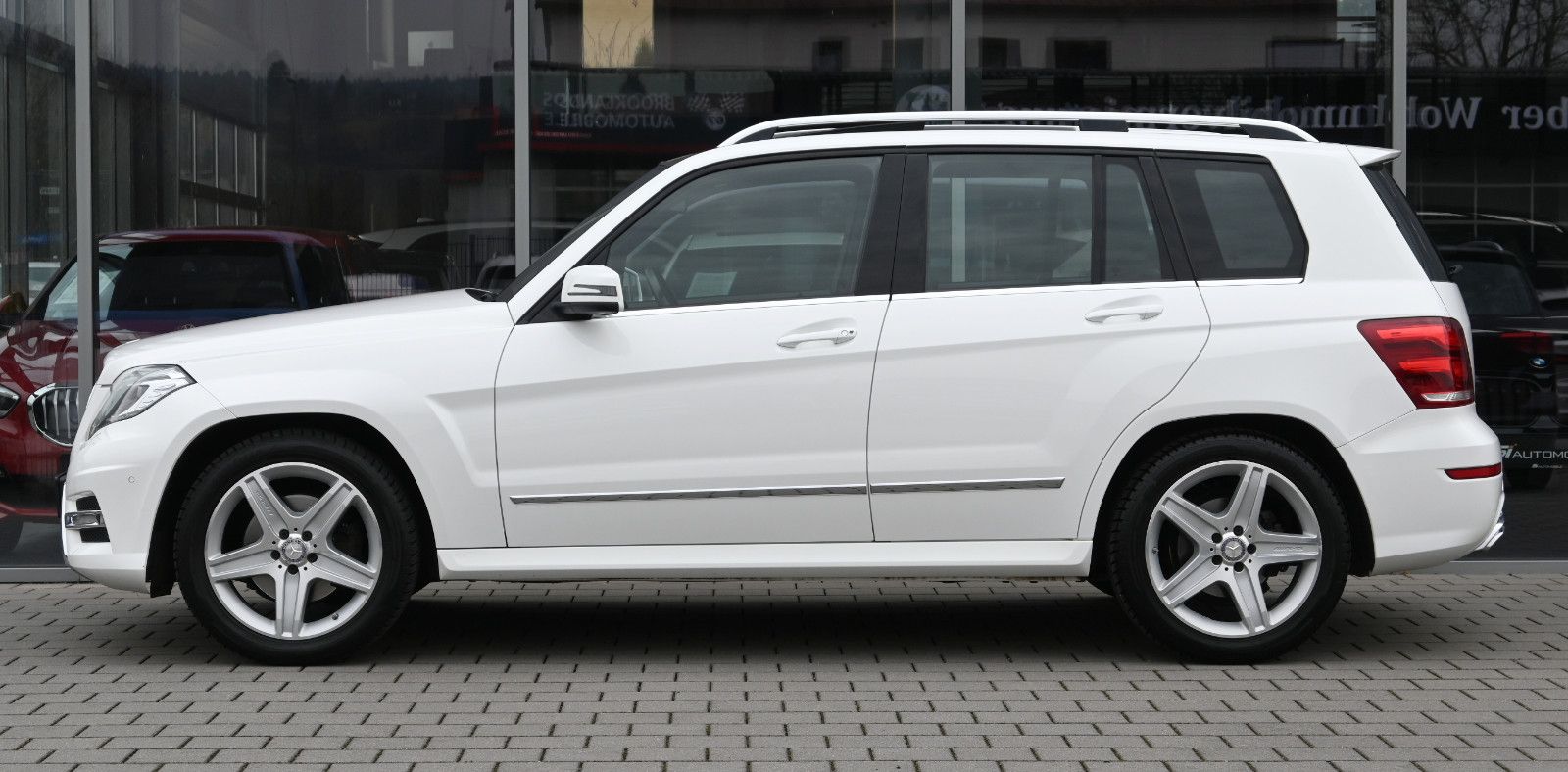 Fahrzeugabbildung Mercedes-Benz GLK 220 CDI 4MATIC 7G-Tr. AMG °AHK°PANO°KAMERA°