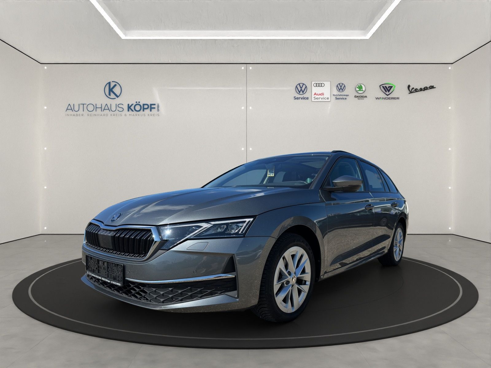 Skoda Octavia Combi 1.5 TSI Selection_Pano_AHK_Leder