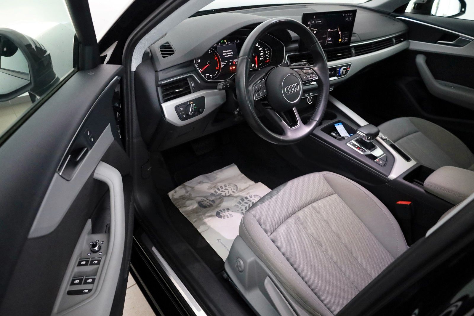 Fahrzeugabbildung Audi A4 Avant 35 TDI Navi,LED,ACC,SH,PDC