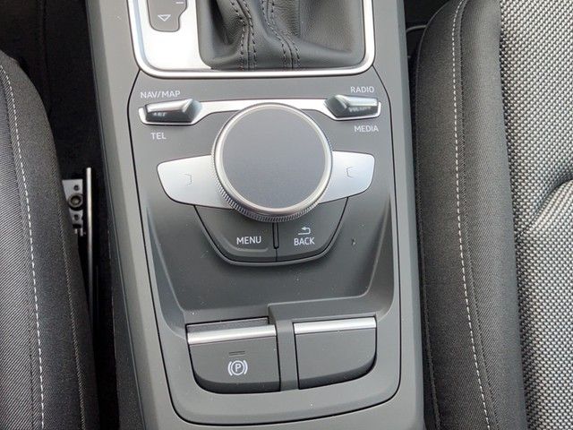Fahrzeugabbildung Audi Q2 35 TFSI advanced S tronic  LED Klima-Komfortp