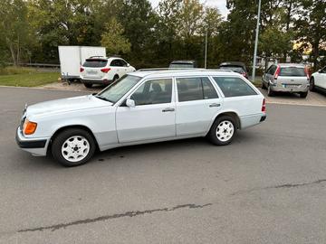 صورة 5 لـ 1990 Mercedes-BENZ C 220
