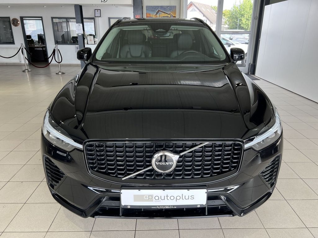 Volvo XC60 T6 Plus Dark Recharge AWD ACC Kamera Leder