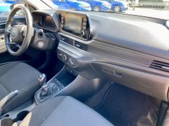 Fahrzeugabbildung Hyundai i20 1.0 KLIMA SHZ KAMERA ALLWETTER CARPLAY DAB+