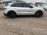 Porsche Cayenne E-Hybrid Distronik Panorama L.federung - Porsche Gebrauchtwagen in Saarbrücken
