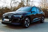 Audi e-tron 55quattro Sline LED B&O LEDER HUD AHK LUF - Audi e-tron: Von Privat