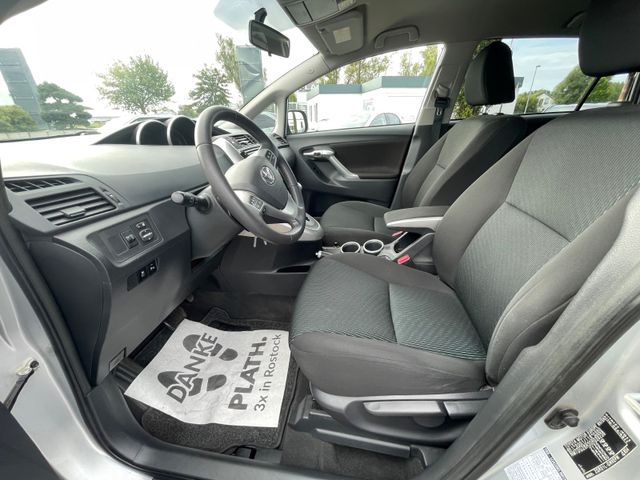 Toyota Verso  Travel