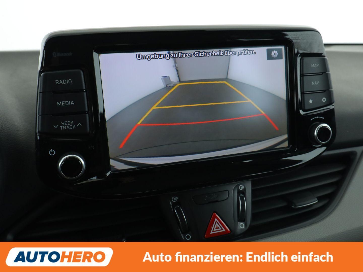 Hyundai i30 1.4 TGDI Trend Aut*NAVI*LED*TEMPO*CAM*PDC*