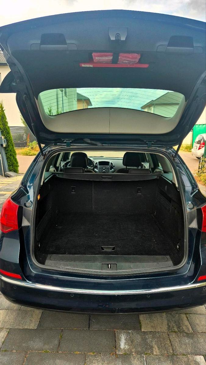 Opel Astra 2015 — photo 8