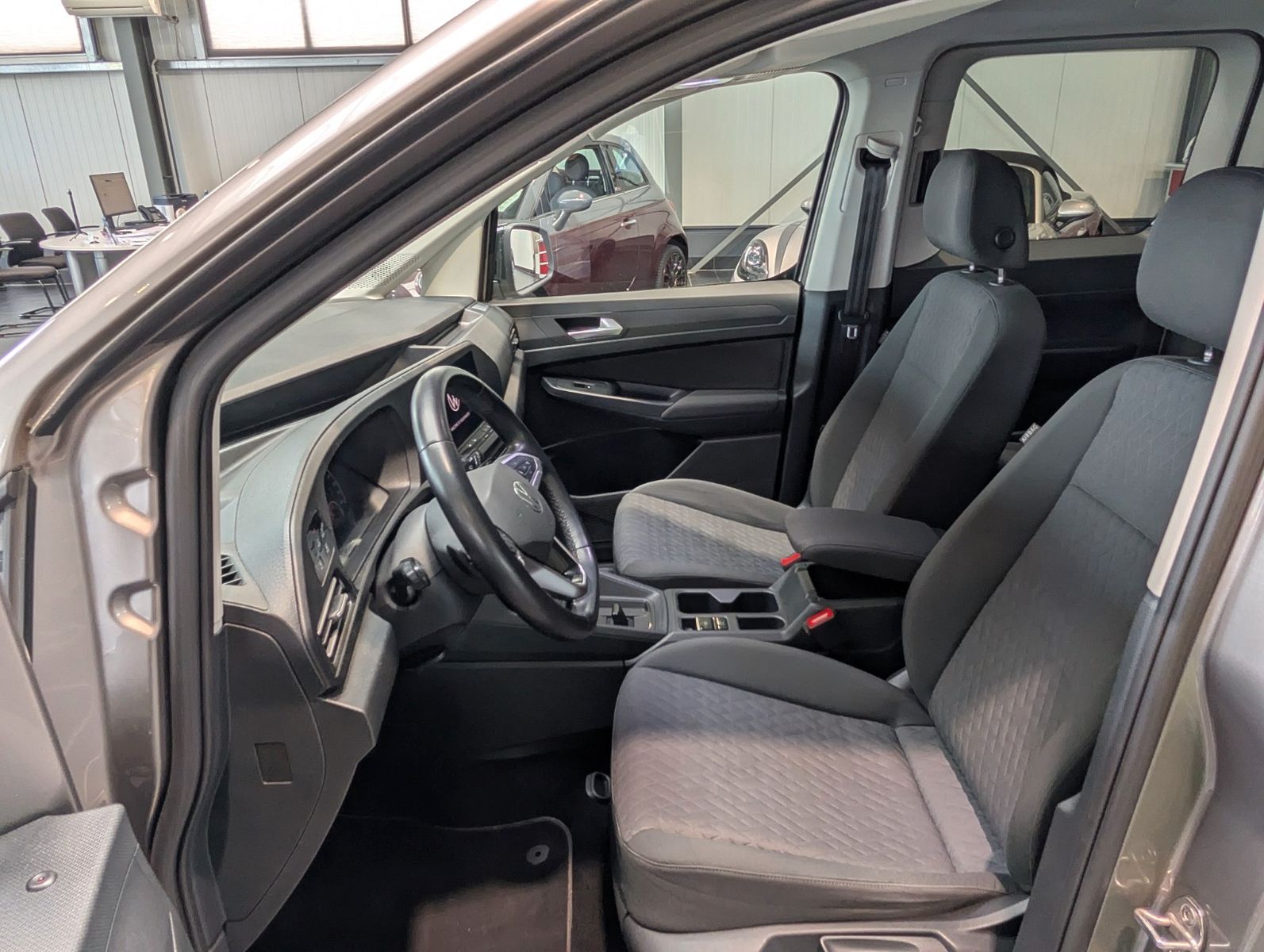 Volkswagen Caddy 1.5 TSI BMT (5-Si.) DSG Life foto 10