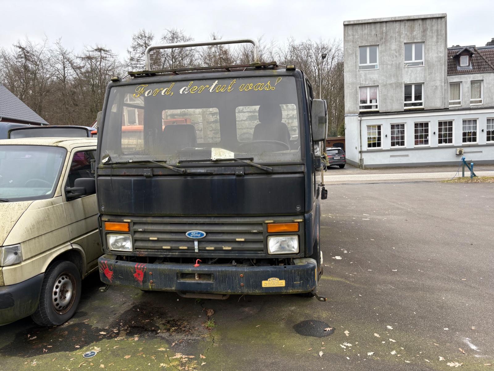 Iveco Ford Cargo  0813 Kipper