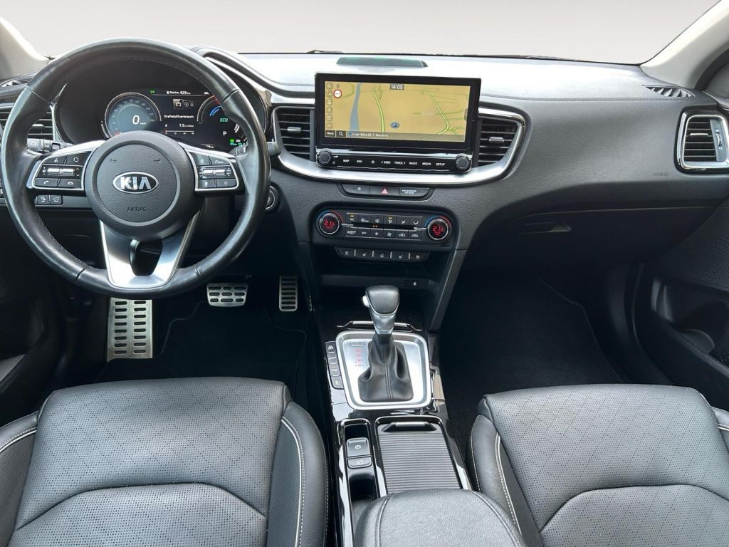 Fahrzeugabbildung Kia Ceed SW 1.6 GDI DCT OPF Plug-in-Hybrid Platinum