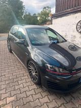 Andere GOLF 7 GTI - Andere mit Benzin-Antrieb: Limousine