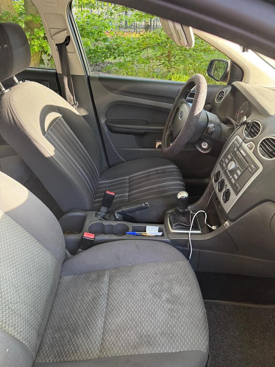Ford Focus 2006 — photo 7