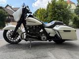 Harley-Davidson Street Glide Special 5HD1 Bonneville Salt Denim - gebrauchte Motorräder in Kassel