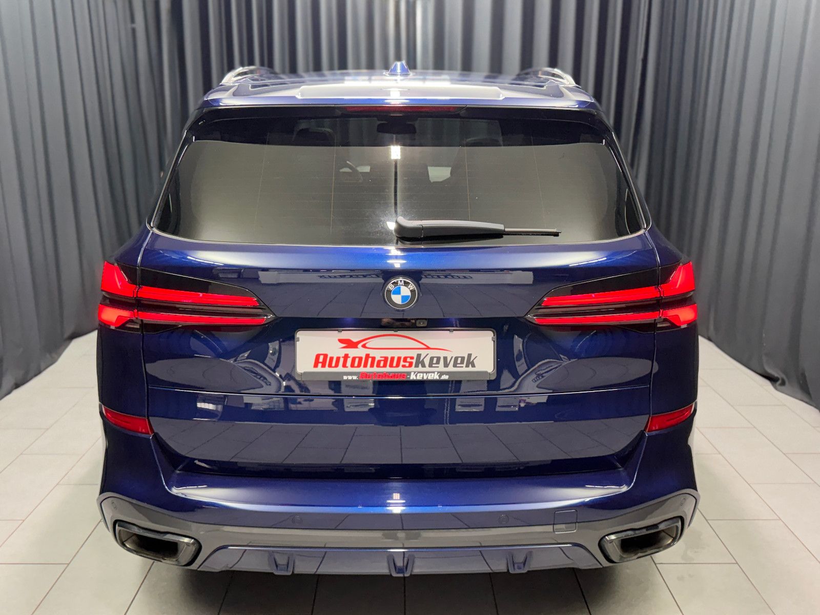 Fahrzeugabbildung BMW X5 40 d xDrive M SPORT PRO|PANO|M-SITZE|INDIVID