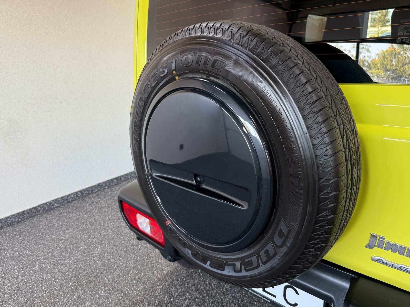 Fahrzeugabbildung Suzuki Jimmy GLX 4-TÜRER AUTOMATIK