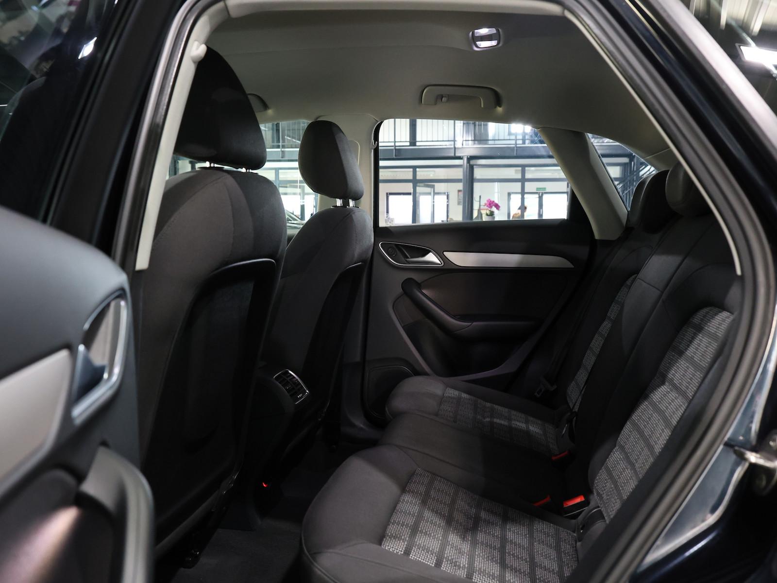 Audi Q3 2.0 TFSI QUATTRO SPORT / NAVI+KAMERA / ALLRAD