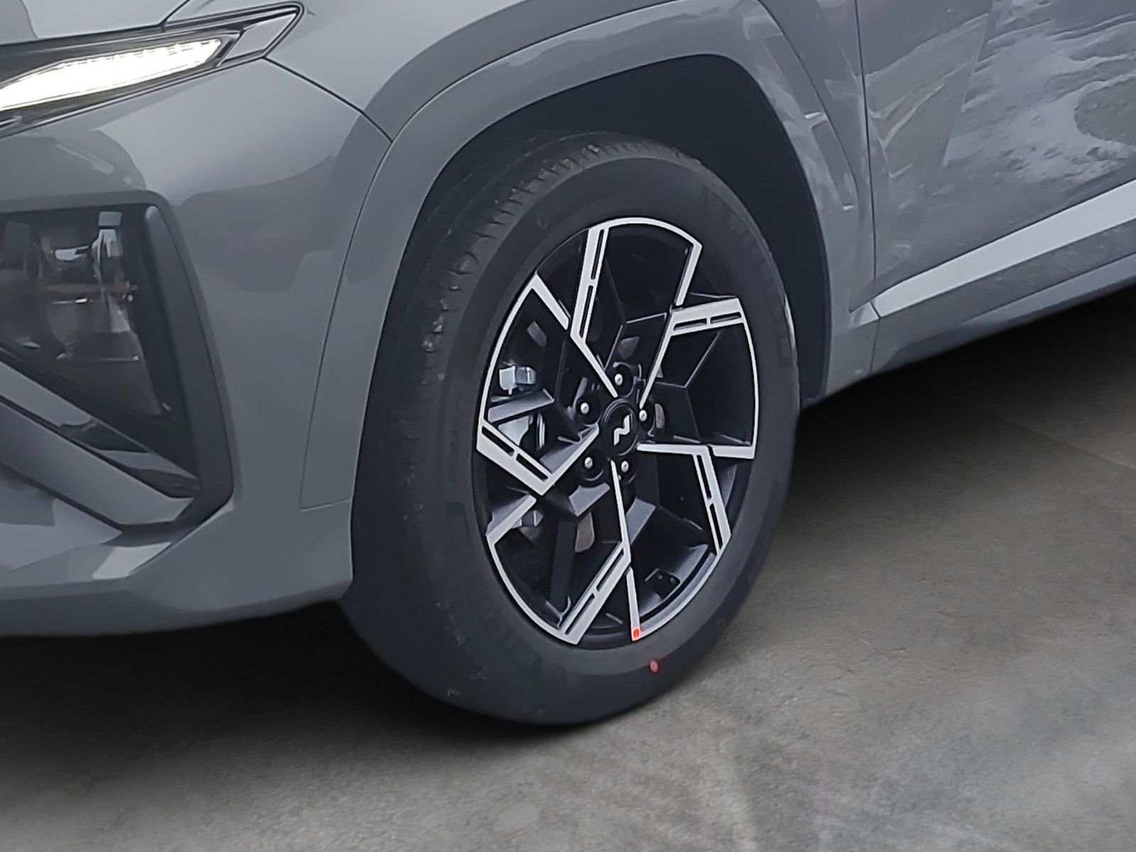 Fahrzeugabbildung Hyundai Tucson N Line 160PS DCT 4WD Sitzp. Dachlack.