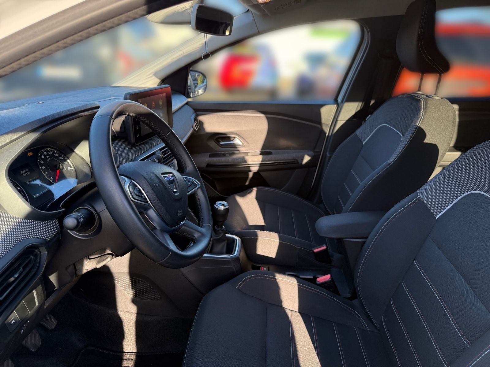 Fahrzeugabbildung Dacia Jogger 1.0 TCe 100 ECO-G Extreme+