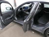 BMW 330 - Vorschau Bild 11