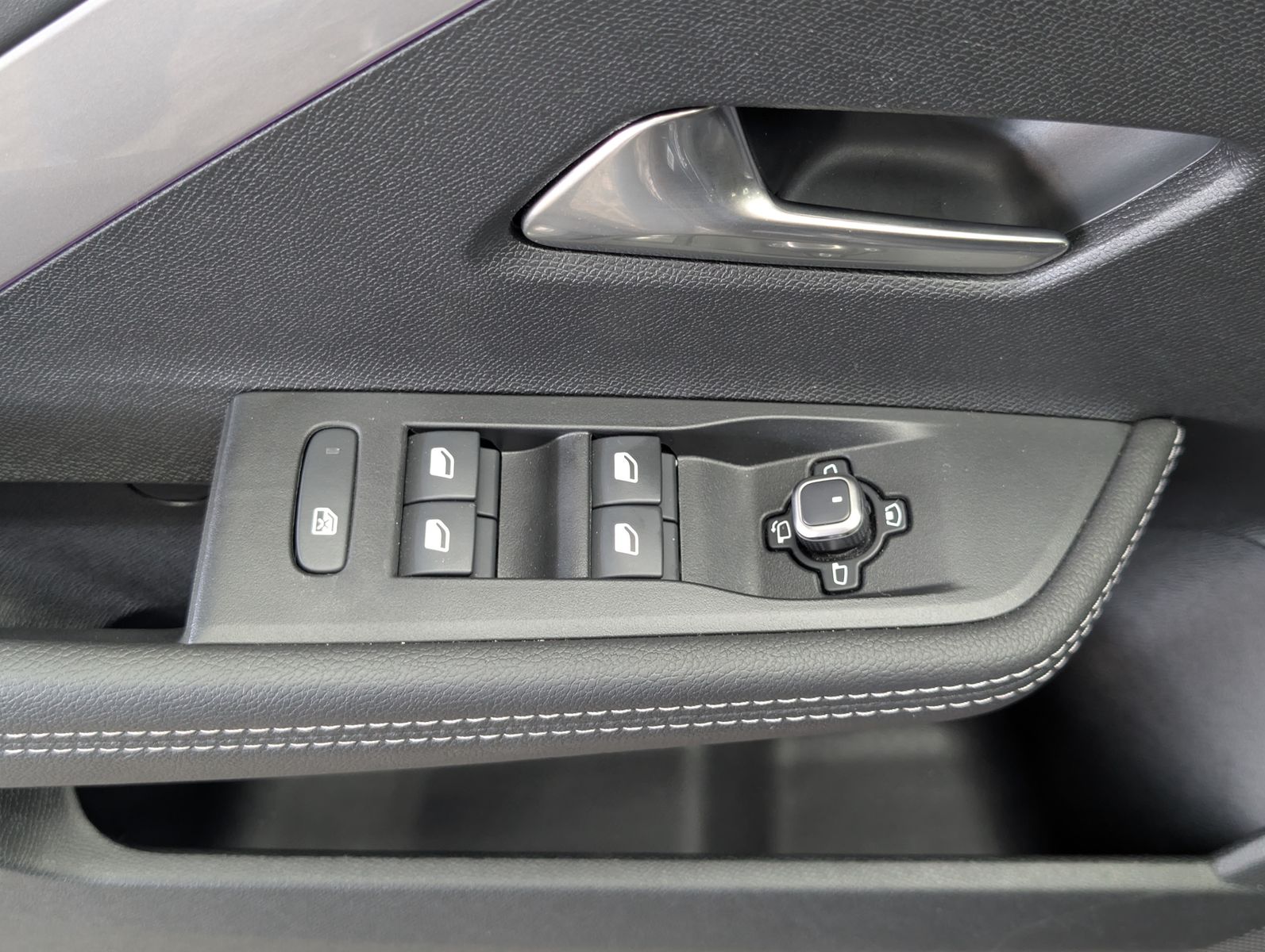 Fahrzeugabbildung Opel Astra ST 1.2T GS AHK*360°KAM*MATRIX*ACC*HuD*PANO