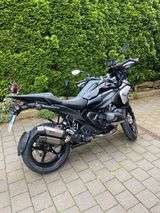 BMW R1300GS -Triple Black mit Doppelschalldämpfer