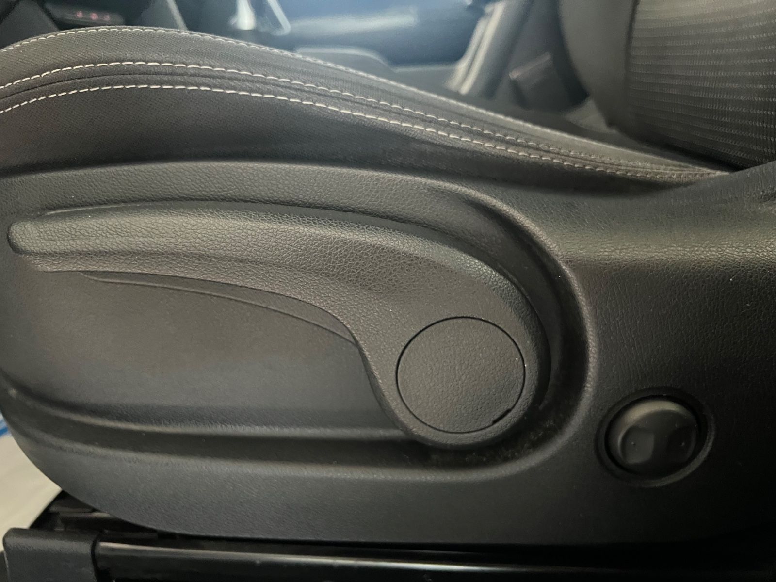 Fahrzeugabbildung Kia Sportage Vision 4WD * 1.HAND *