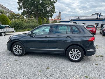 Volkswagen Tiguan - 9