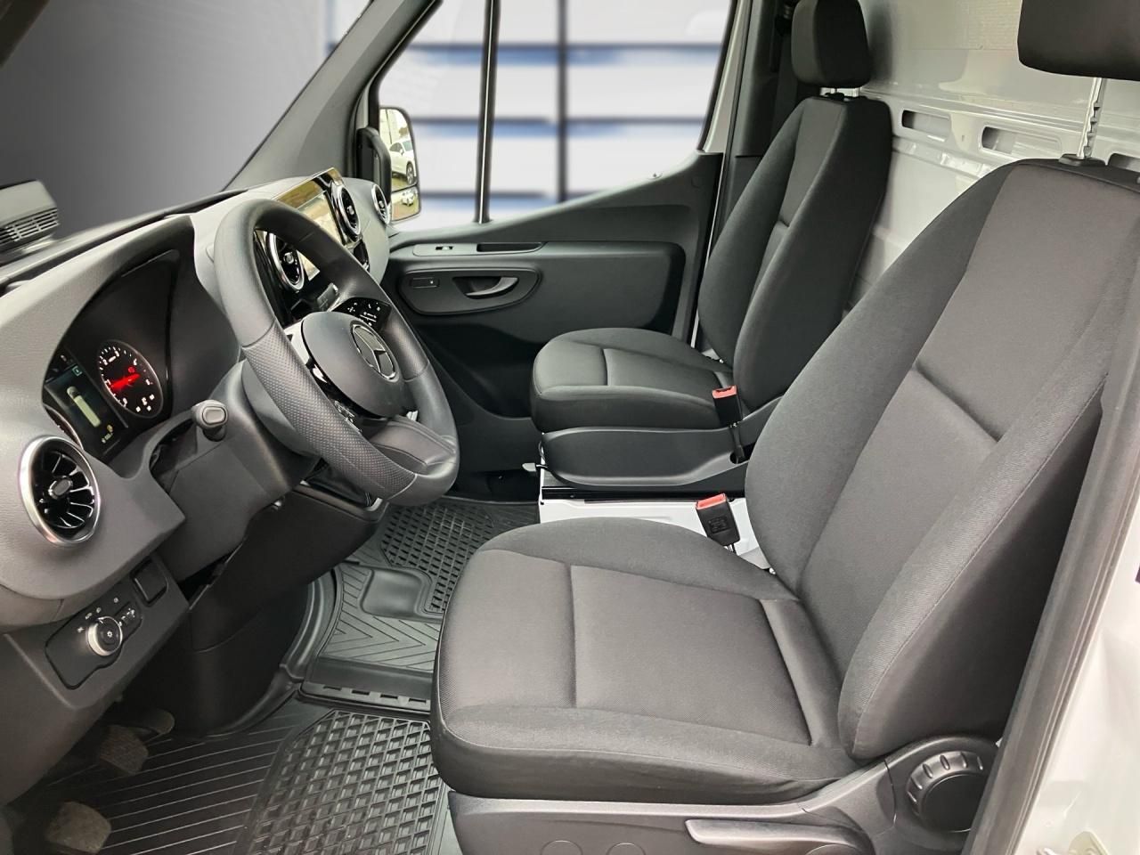 Fahrzeugabbildung Mercedes-Benz Sprinter 315 CDI Pritsche Klima Navi Kamera