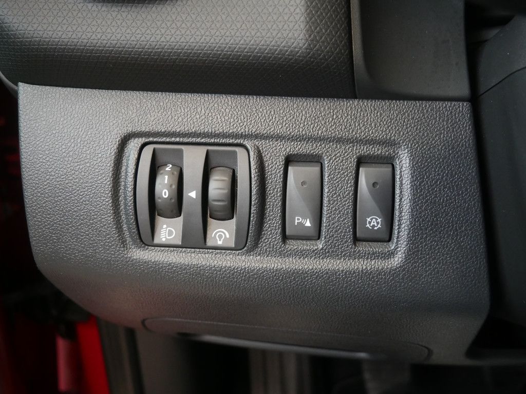 Fahrzeugabbildung Renault Clio LIMITED ENERGY TCe90