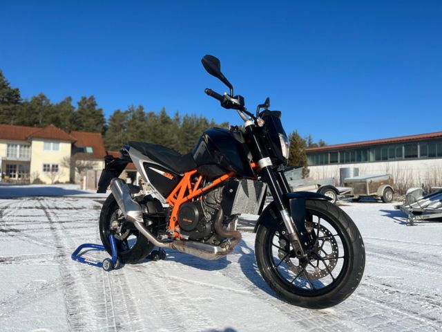 KTM Duke 690