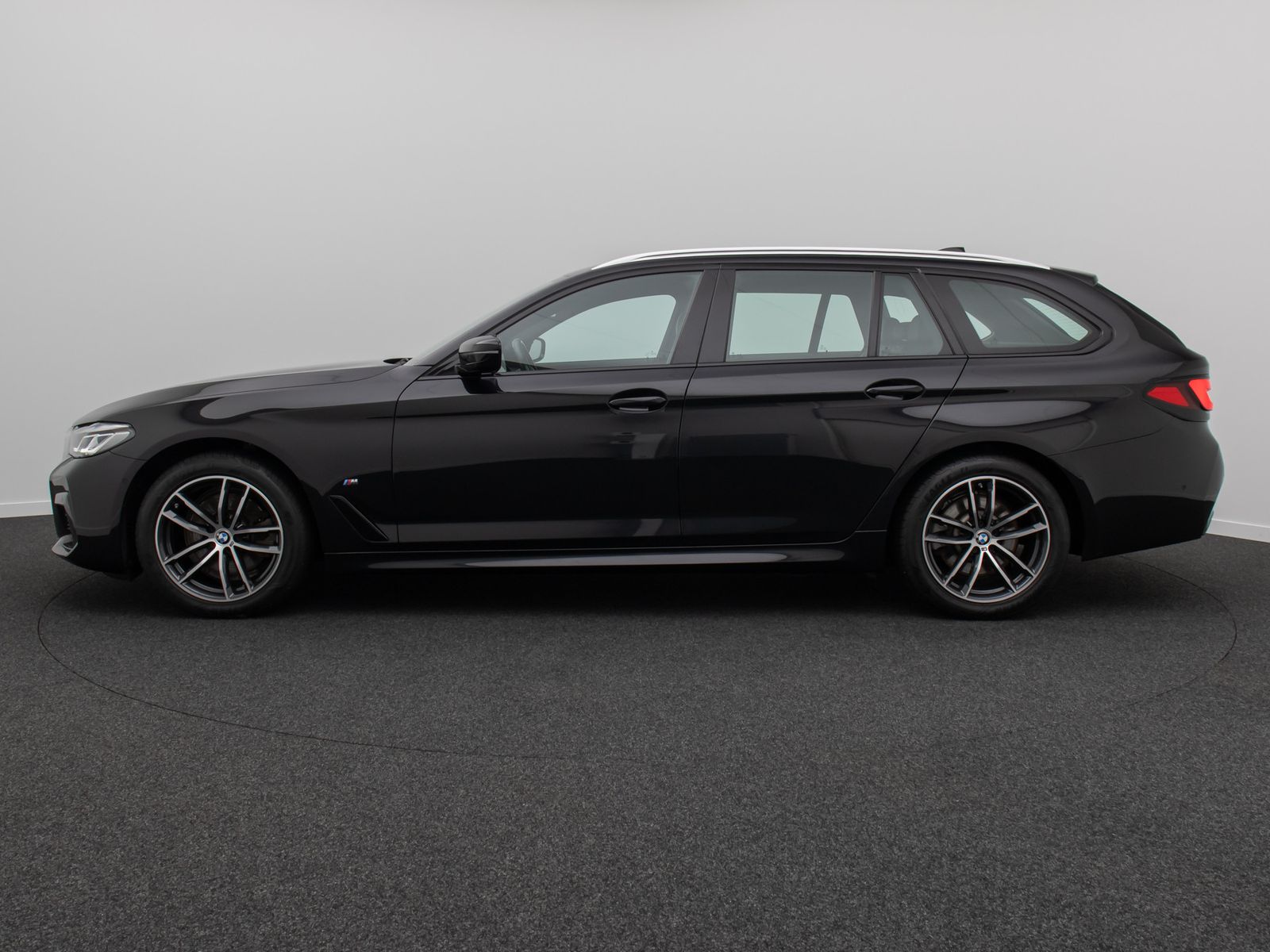 Fahrzeugabbildung BMW 520d xD M Sport Kamera DAB HiFi Lenkrhzg Komfort
