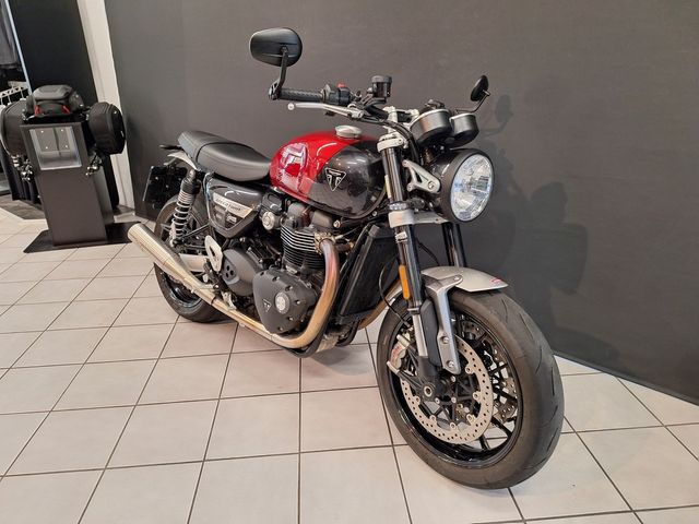 Triumph SPEED TWIN 1200 mit Dr. J&H Klappenauspuff!