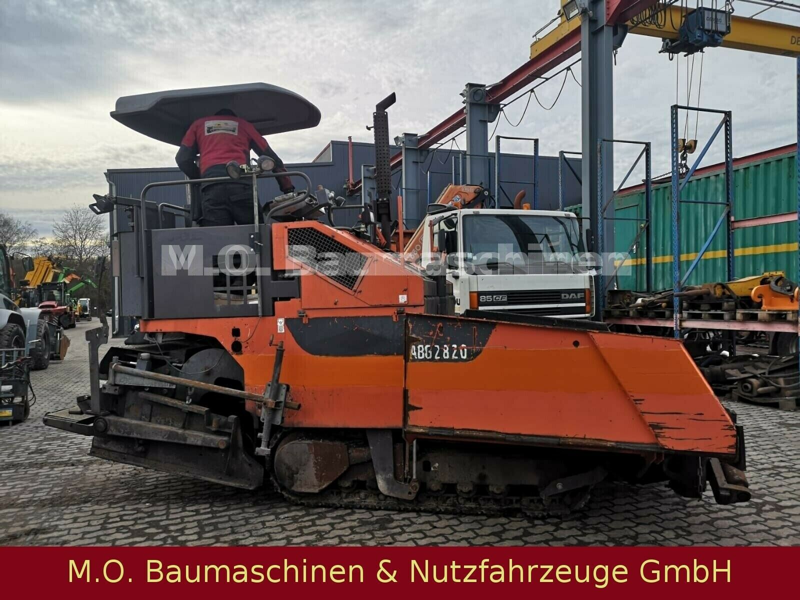 Fahrzeugabbildung Volvo ABG 2820 / Asphaltfertiger /