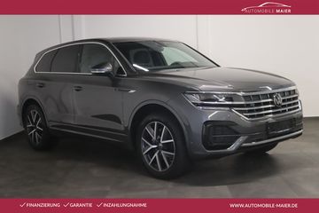 Volkswagen Touareg - 1