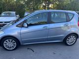 Mercedes-Benz A 170 Elegance  5-türig Klimaanlager - Mercedes-Benz bis 5.000 Euro