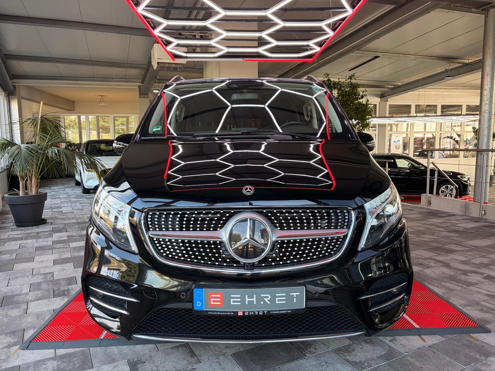 Mercedes V 220 - 1