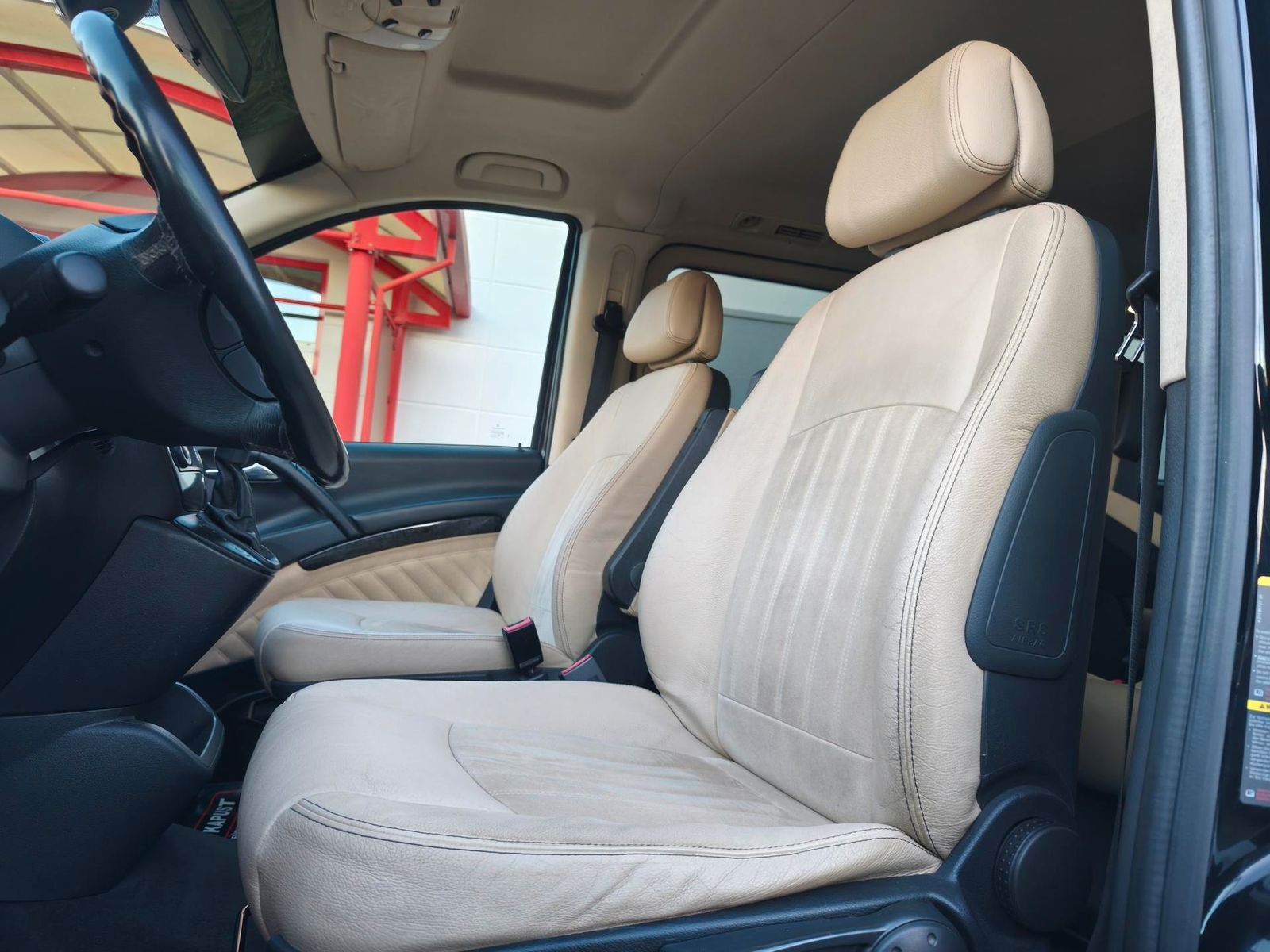 Fahrzeugabbildung Mercedes-Benz Viano 3.0 X-Clusive lang/6-Sitze/Alcantara/Navi