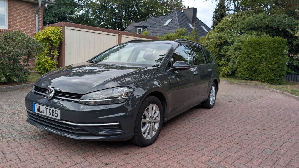 Image of Volkswagen Golf