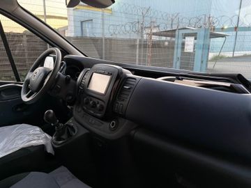 Opel Vivaro - 12