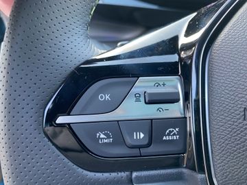 Peugeot 408 GT 1.2 Puretech 130 +Navi+Kam.+360+SD+SHZ