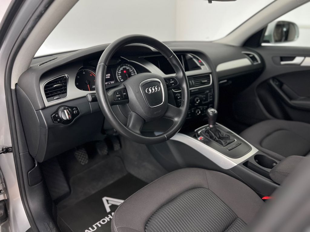 AUDI A4 2.0 TDI Avant / NUR 69.tKM / 1.HD / GARANTIE AUDI A4 2.0 TDI Avant / NUR 69.tKM / 1.HD / GARANTIE