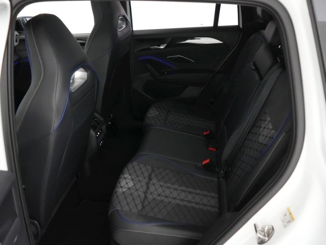 Tiguan R-LINE TDI DSG+AHK+NAVI+SCHIEBEDACH+LED M