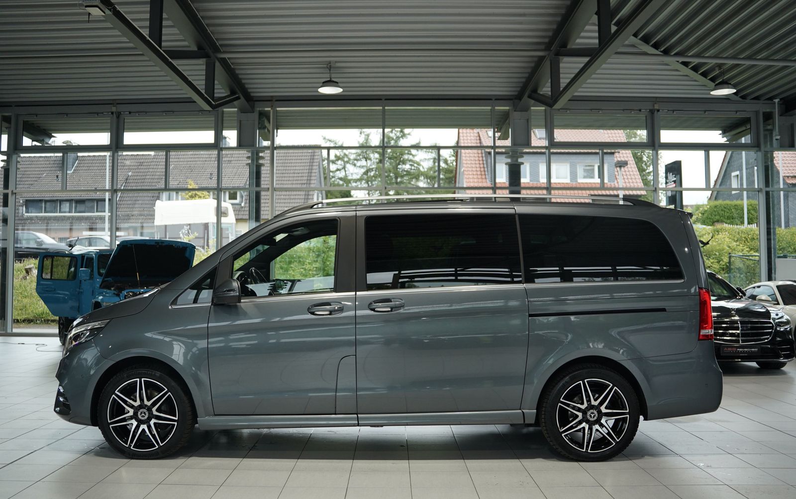 Mercedes Benz V 250