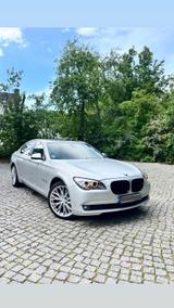 BMW 730d in sehr gepflegtes Zustand - BMW 730: 730i
