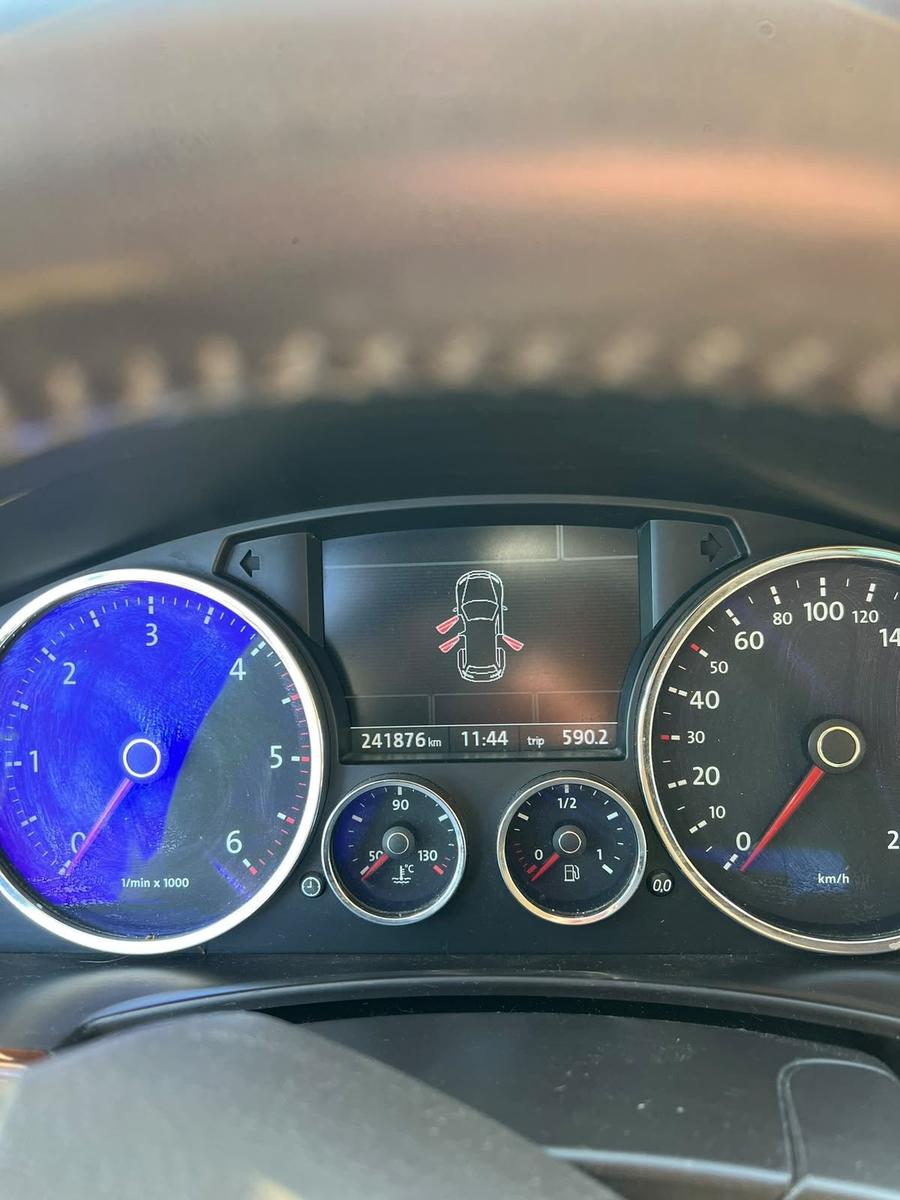 Volkswagen Touareg 2008 — photo 11