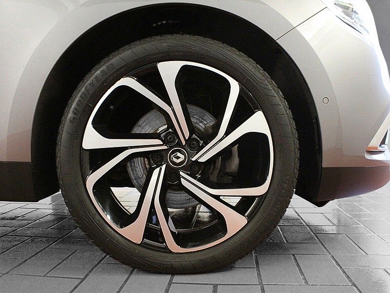 Fahrzeugabbildung Renault Grand Scenic Tce160 EDC Black*Panorama*