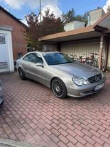 Mercedes-Benz CLK 270 CDI AVANTGARDE Avantgarde - silberne Mercedes-Benz CLK 270