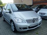 Mercedes-Benz A 180 Avantgarde / Aktiver Park-Assistent - Mercedes-Benz A 180: Avantgarde